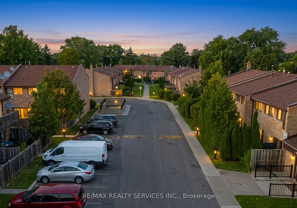 2605-woodchester-drive-mississauga-ontario-w13614260