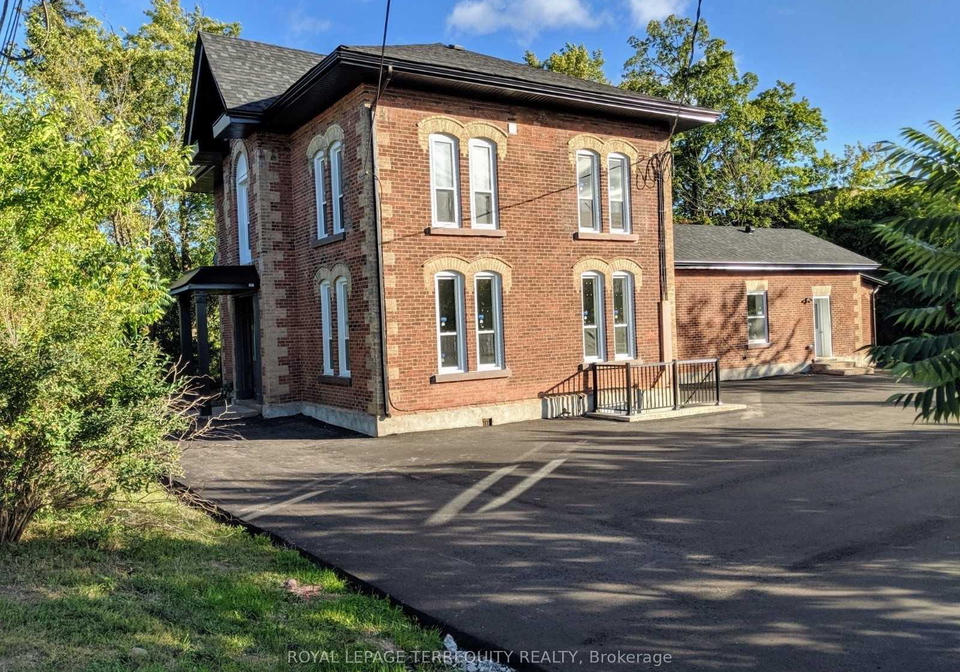 4main-st-street-n-halton-hills-ontario-w13614376