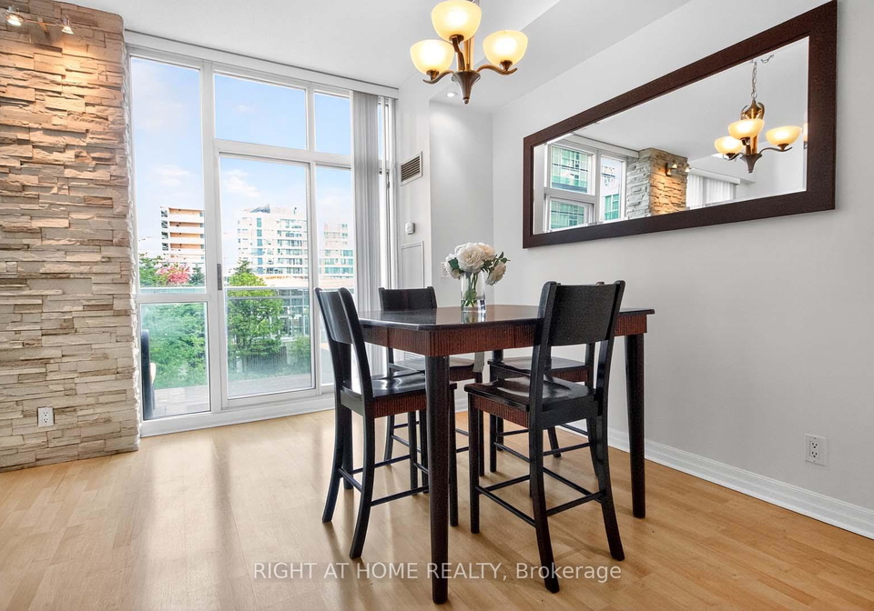 220-burnhamthorpe-road-w-mississauga-ontario-w13614464