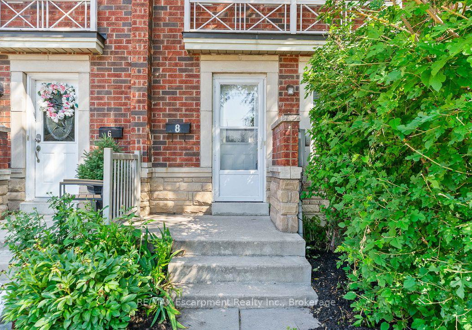 8-jim-baird-mews-toronto-york-ontario-w13614576