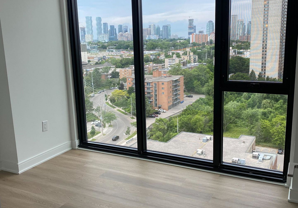 86-dundas-street-e-mississauga-ontario-w13614698