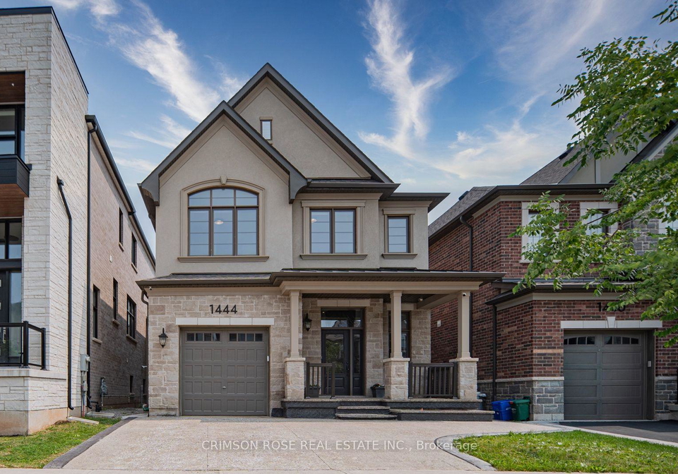 1444-varelas-passage-oakville-ontario-w13614720