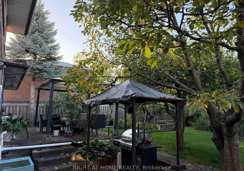 258-la-rose-avenue-toronto-etobicoke-ontario-w13614936