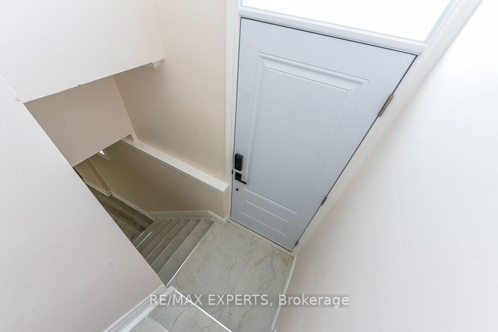 22-rubydale-gardens-toronto-york-ontario-w13614938