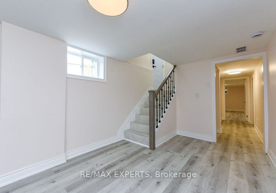 22-rubydale-gardens-toronto-york-ontario-w13614938
