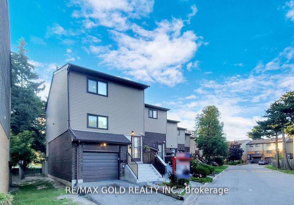 carleton-place-brampton-ontario-w13615006