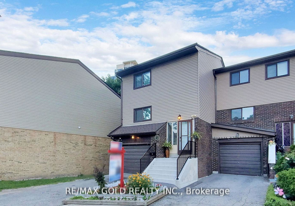 carleton-place-brampton-ontario-w13615006