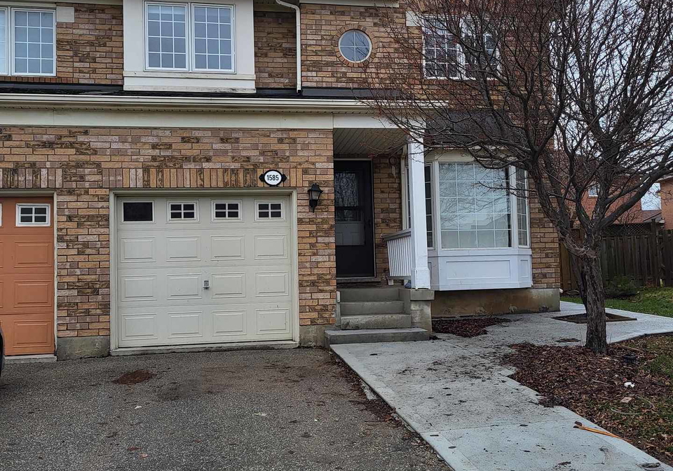 1585-gowling-terrace-milton-ontario-w13615236
