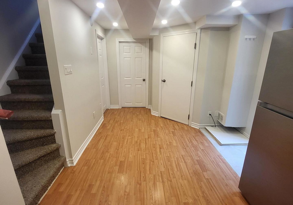 1585-gowling-terrace-milton-ontario-w13615236