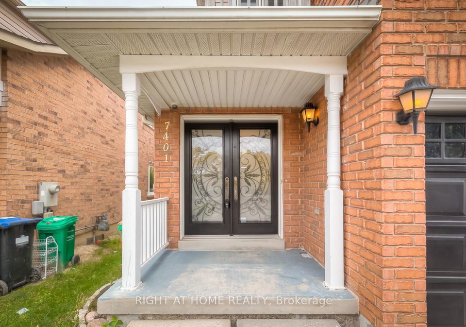 7401-village-walk-mississauga-ontario-w13615448