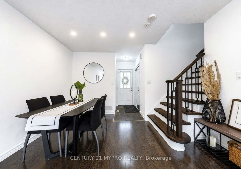 4026-donnic-drive-burlington-ontario-w13615476
