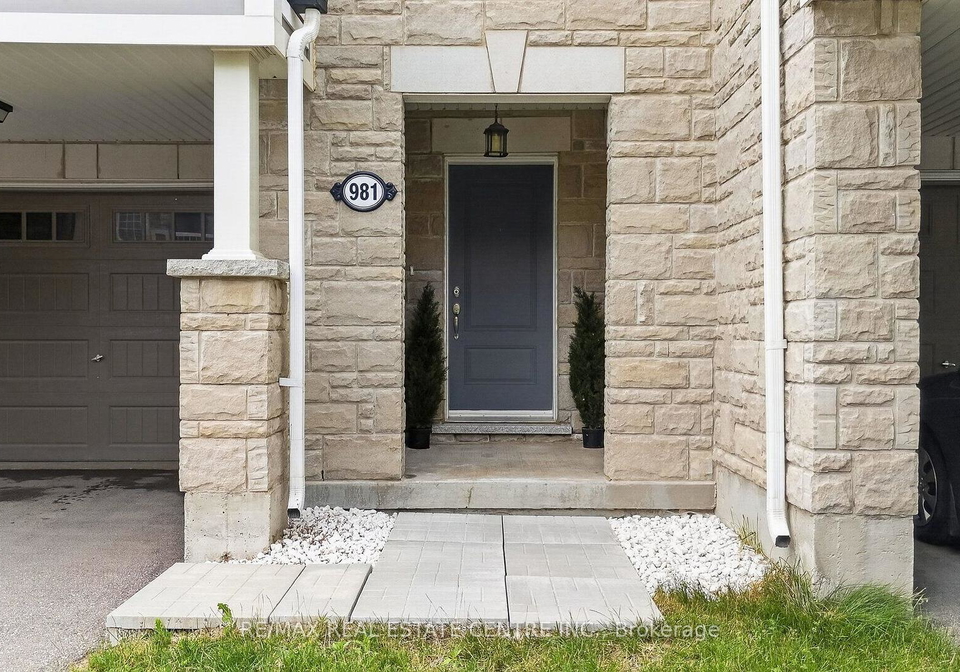 981-alder-gate-milton-ontario-w13615626