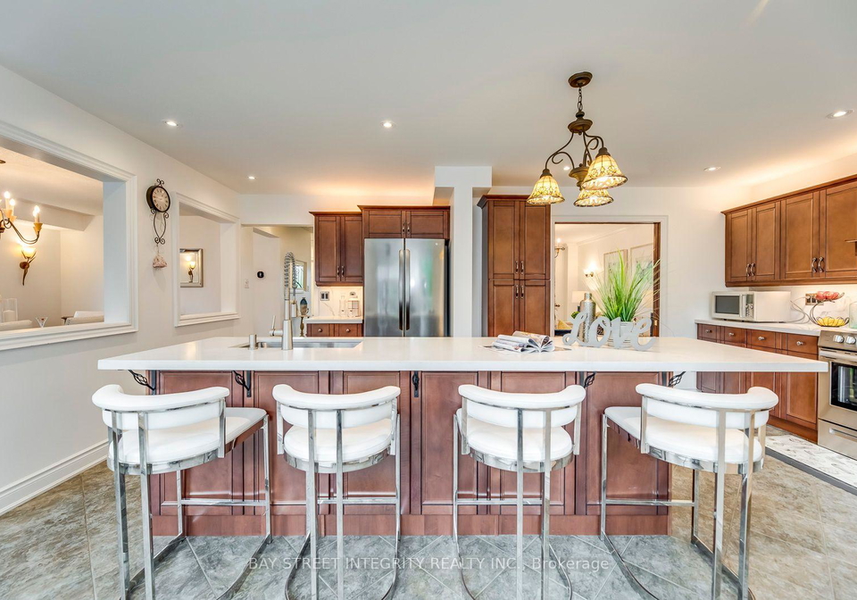 1469-reeves-gate-oakville-ontario-w13615770