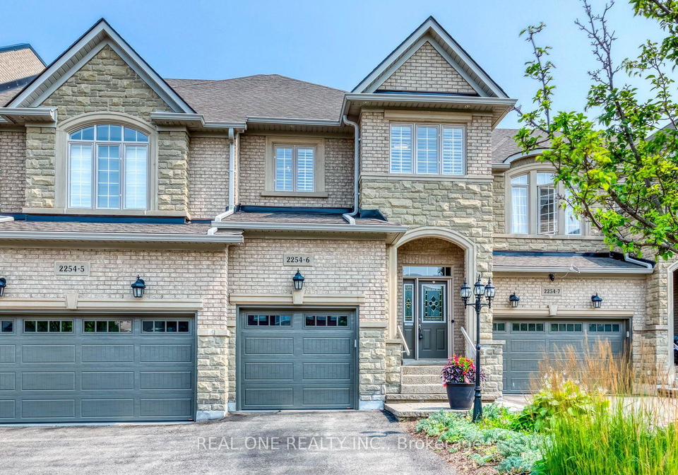 2254-rockingham-drive-oakville-ontario-w13615834