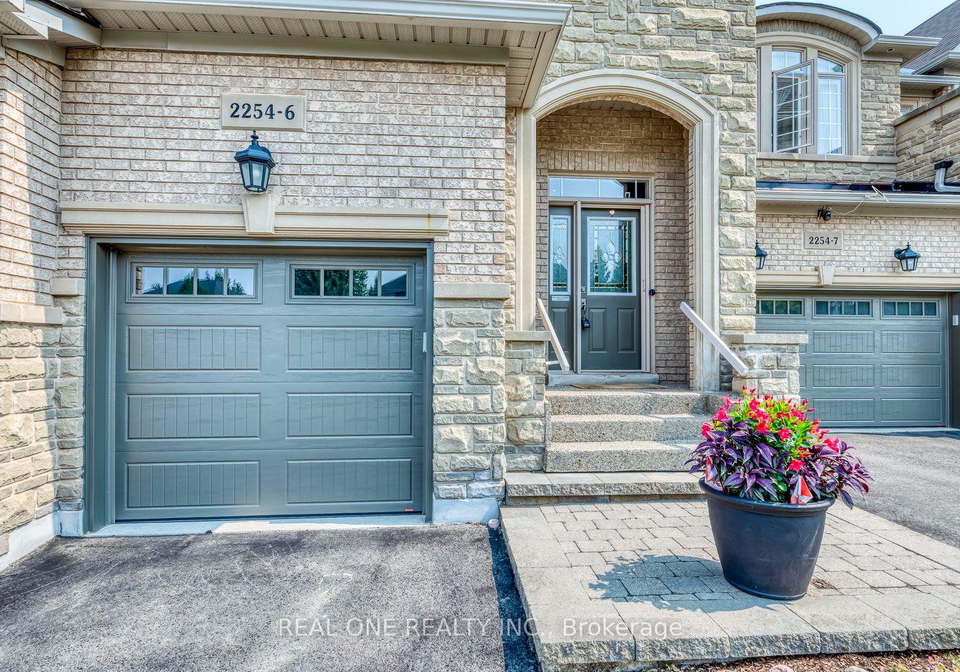 2254-rockingham-drive-oakville-ontario-w13615834