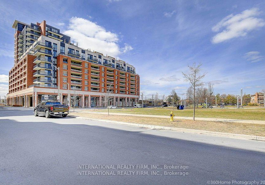 3091-dufferin-street-toronto-north-york-ontario-w13616146