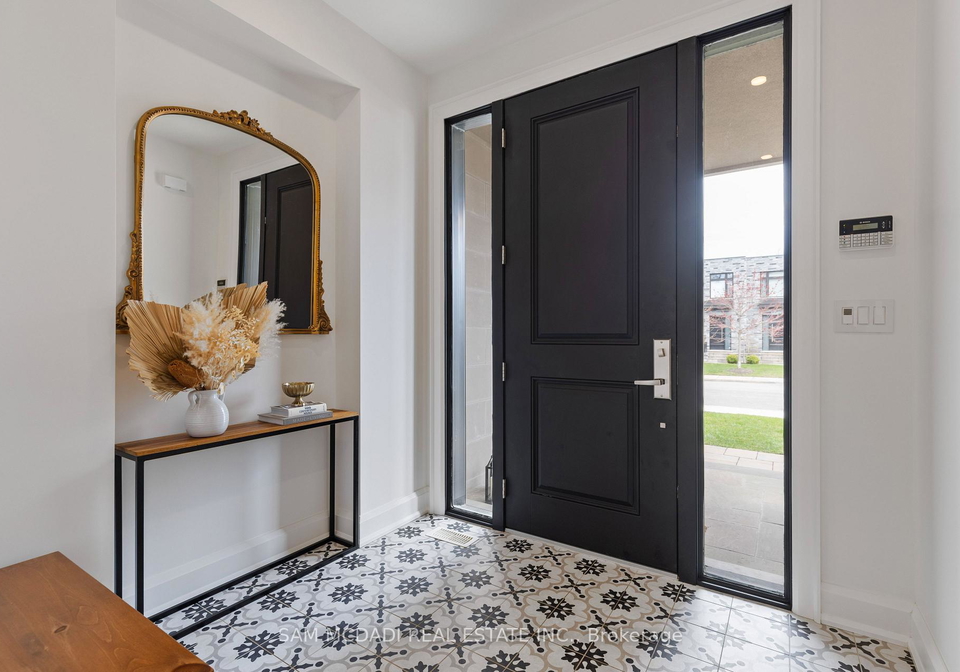 4-iroquois-avenue-mississauga-ontario-w13616480