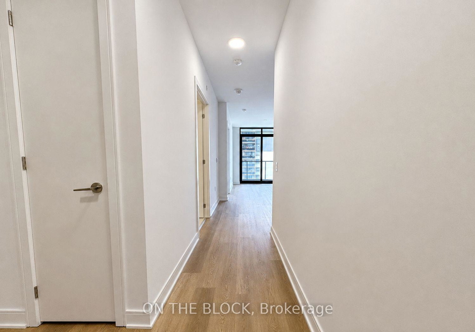 86-dundas-street-e-mississauga-ontario-w13616624