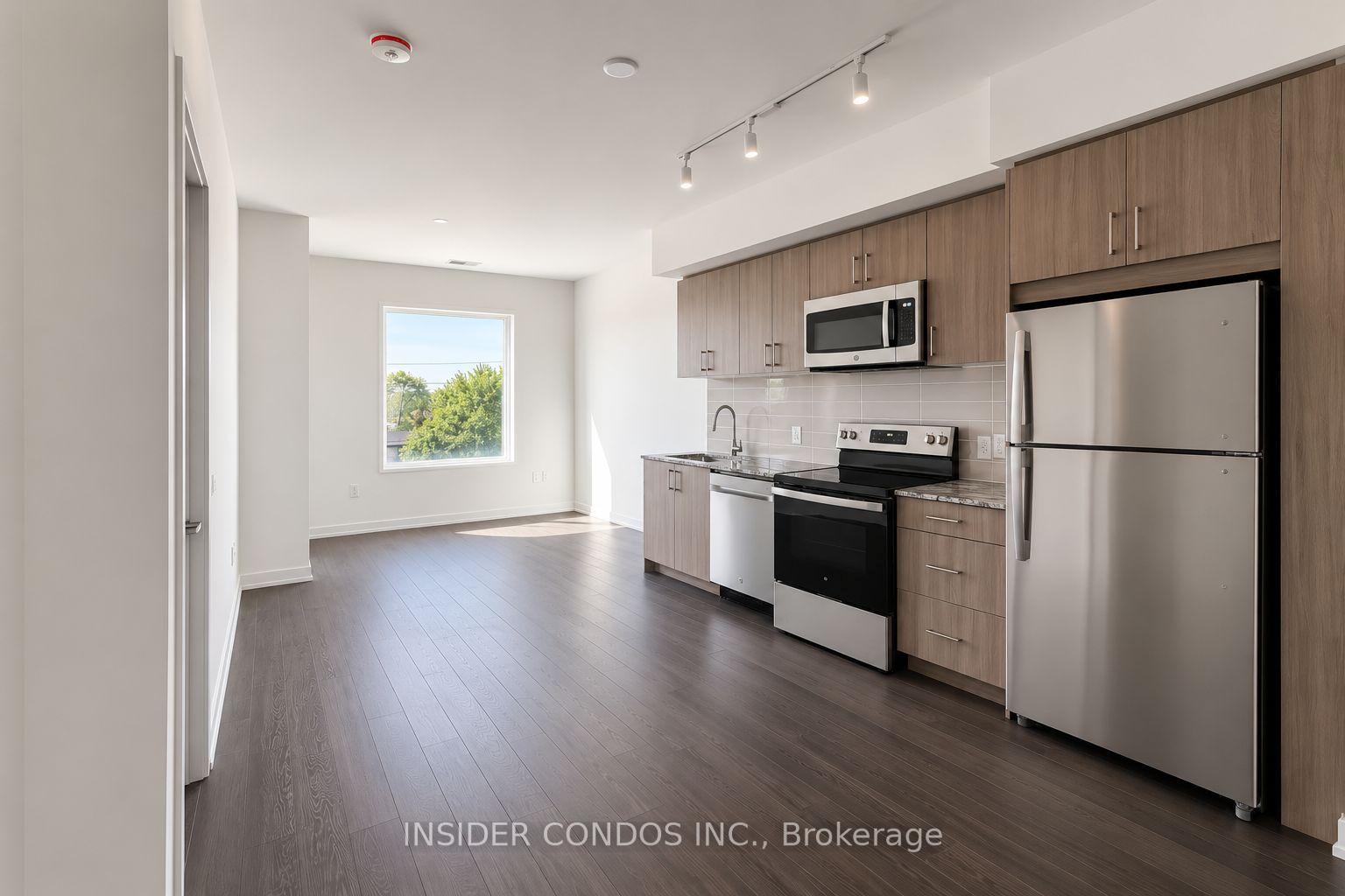 4010-eglinton-avenue-w-toronto-etobicoke-ontario-w13616698