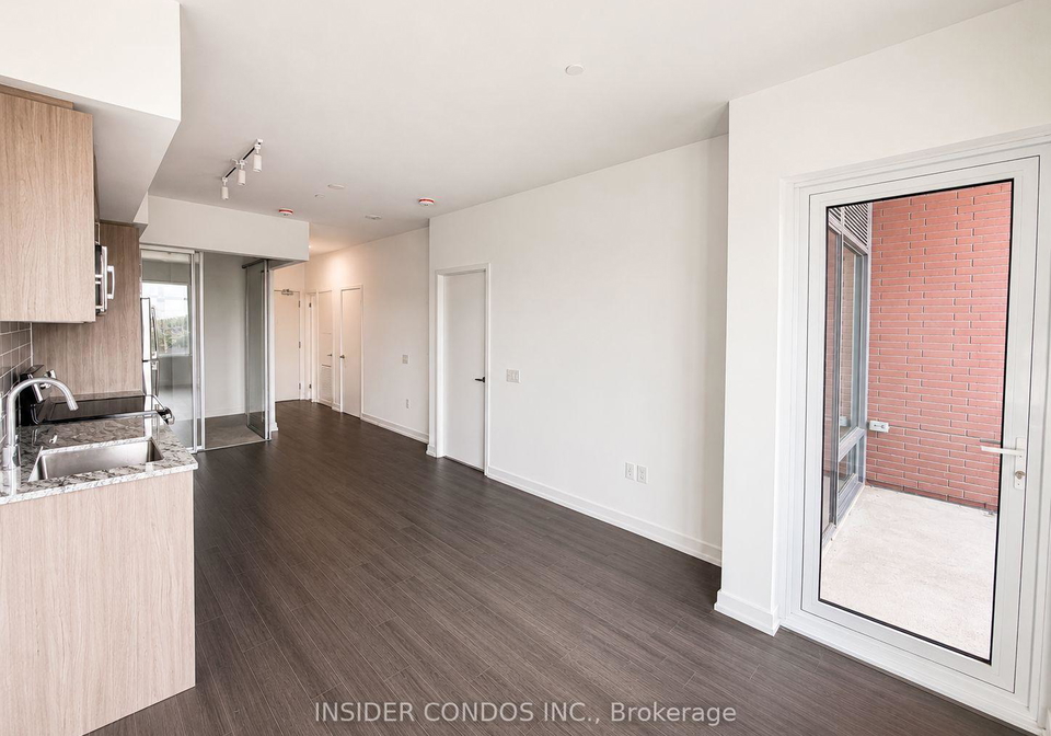 4010-eglinton-avenue-w-toronto-etobicoke-ontario-w13616698