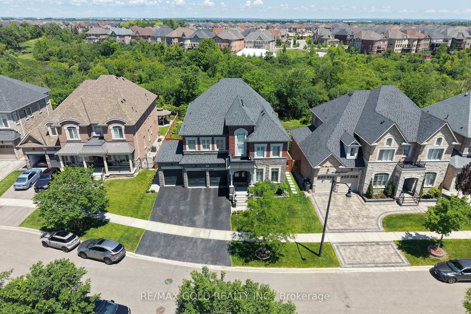 26-spain-crescent-brampton-ontario-w13616756