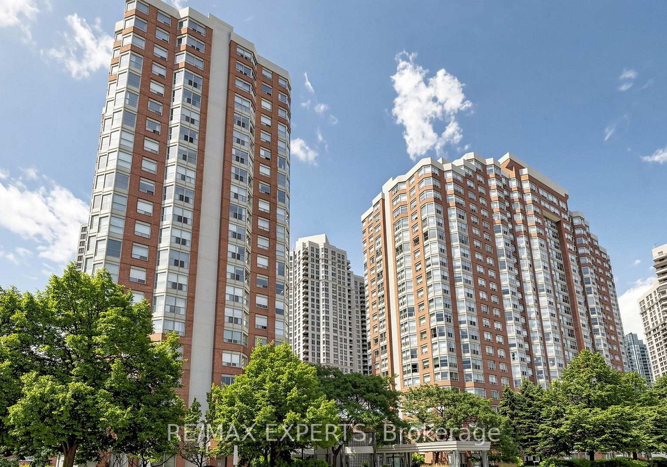 325-webb-drive-mississauga-ontario-w13616898