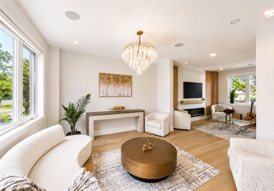 519-third-line-oakville-ontario-w13617136