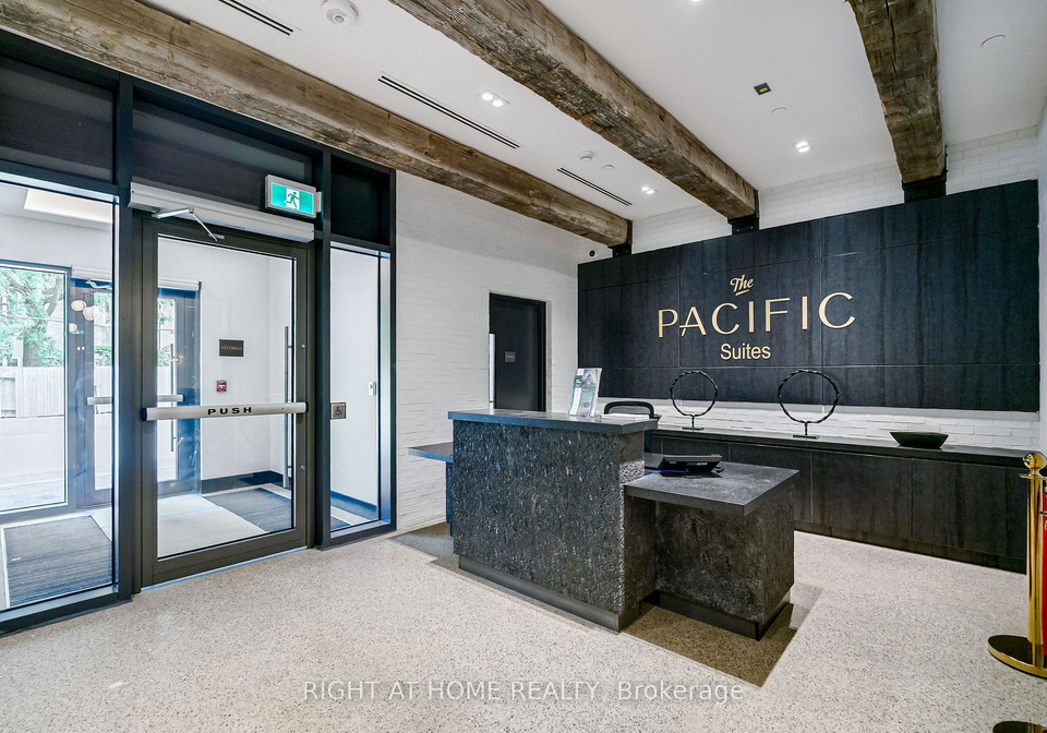 2946-dundas-street-west-w-toronto-toronto-ontario-w13617300