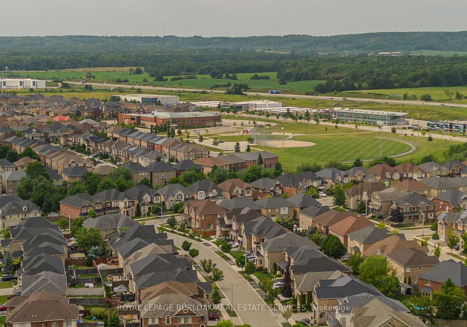 4823-thomas-alton-boulevard-burlington-ontario-w13617366