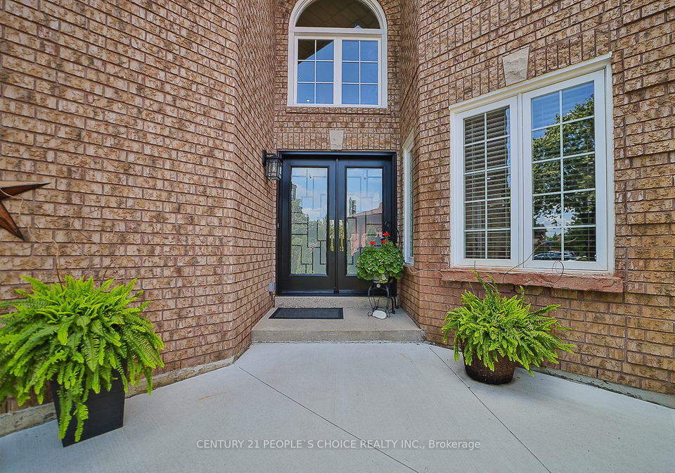 3596-nutcracker-drive-mississauga-ontario-w13617392