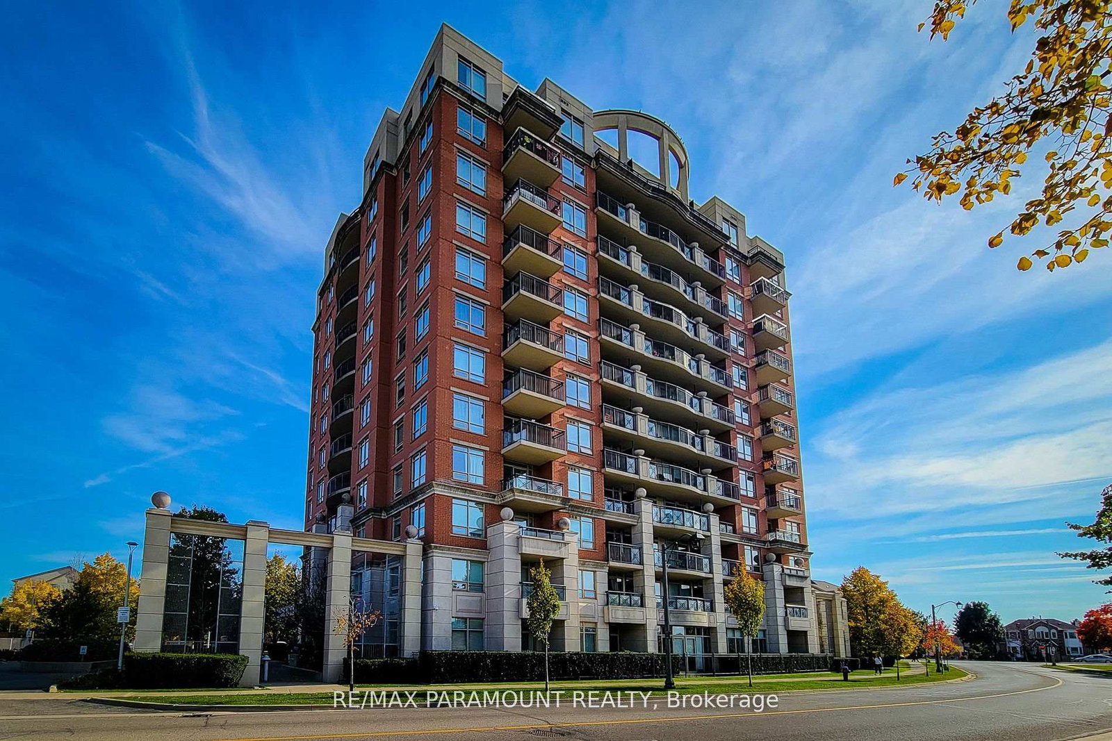 2325-central-park-drive-oakville-ontario-w13617422
