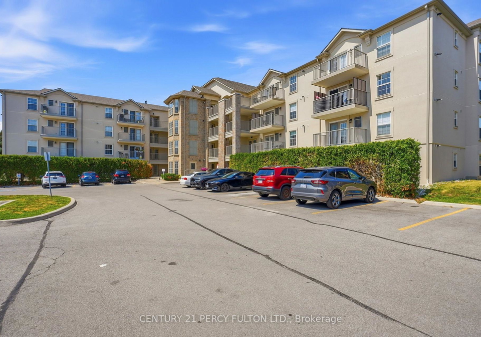 1480-bishops-gate-oakville-ontario-w13617452