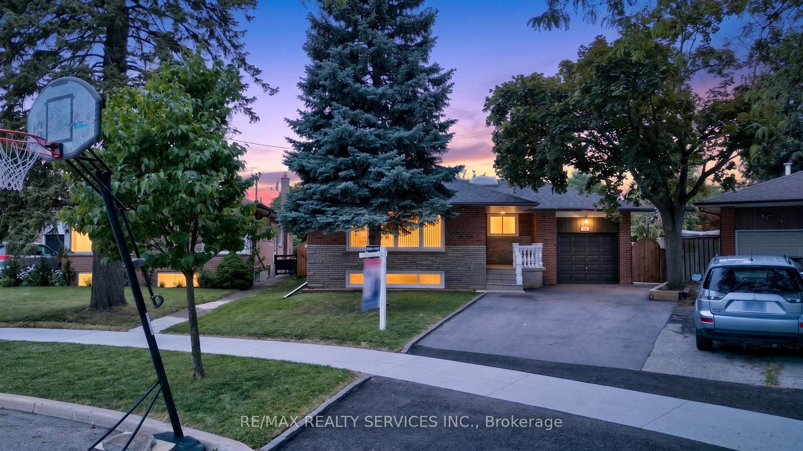 18-spencely-court-toronto-etobicoke-ontario-w13617472