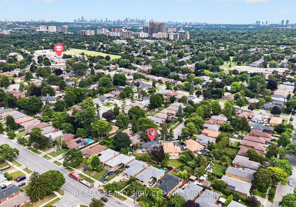18-spencely-court-toronto-etobicoke-ontario-w13617472