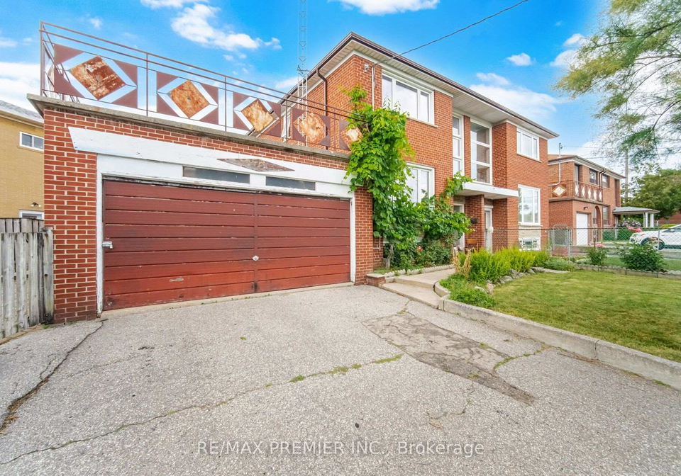 148-giltspur-drive-toronto-york-ontario-w13617478