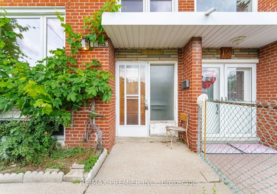 148-giltspur-drive-toronto-york-ontario-w13617478