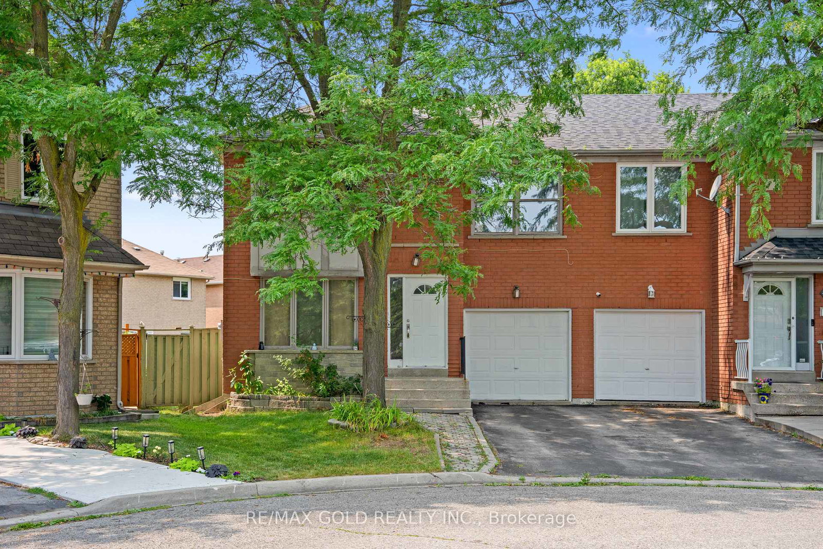 27-lofty-pines-place-brampton-ontario-w13617542