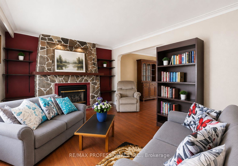 15-huntsmoor-road-toronto-etobicoke-ontario-w13617604