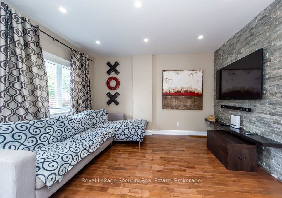 569-mcroberts-avenue-toronto-toronto-ontario-w13617650