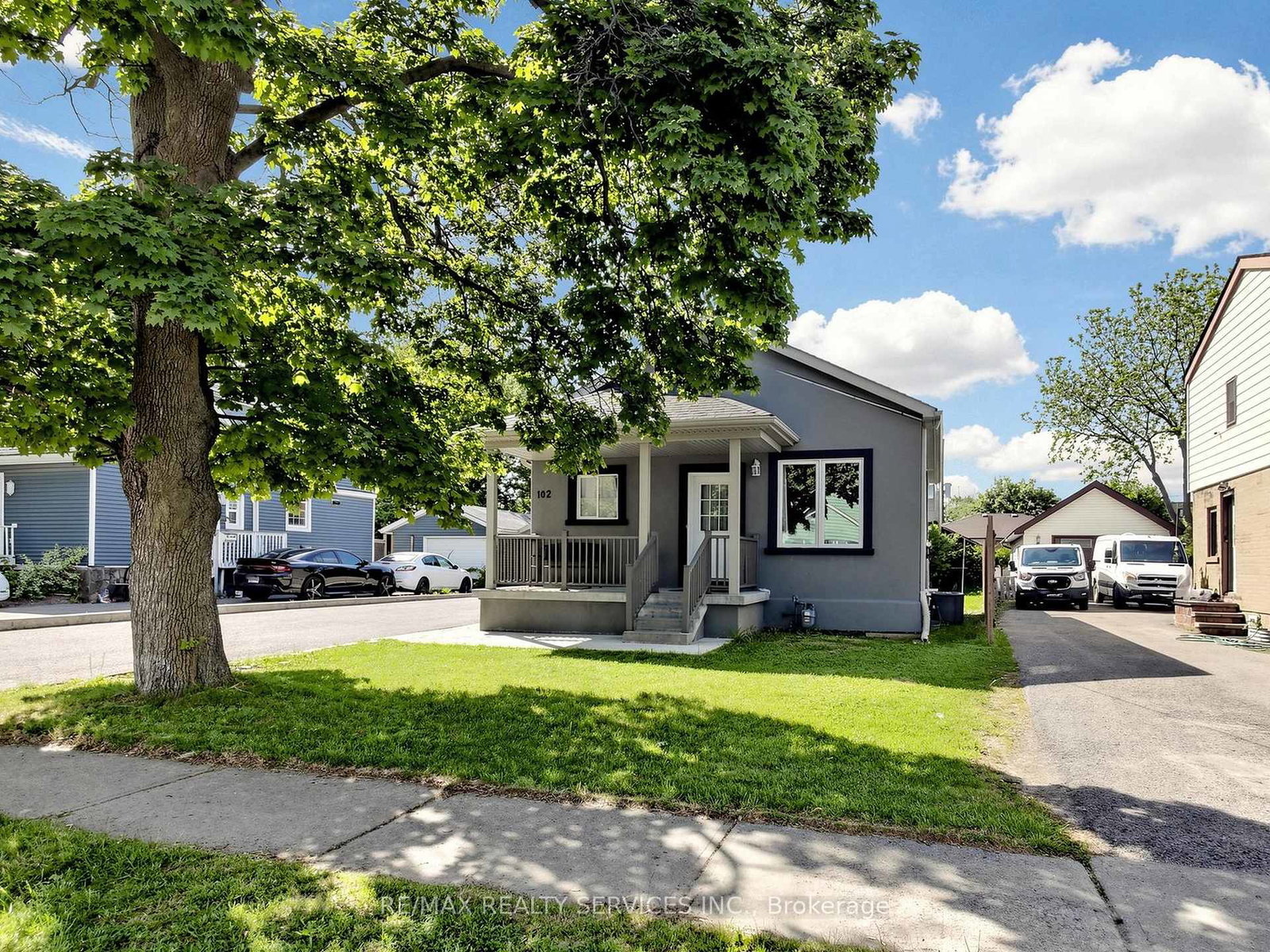 102-woodward-avenue-brampton-ontario-w13617734