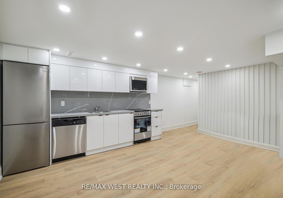 202-perth-avenue-toronto-toronto-ontario-w13617800