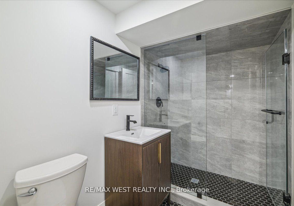 202-perth-avenue-toronto-toronto-ontario-w13617800
