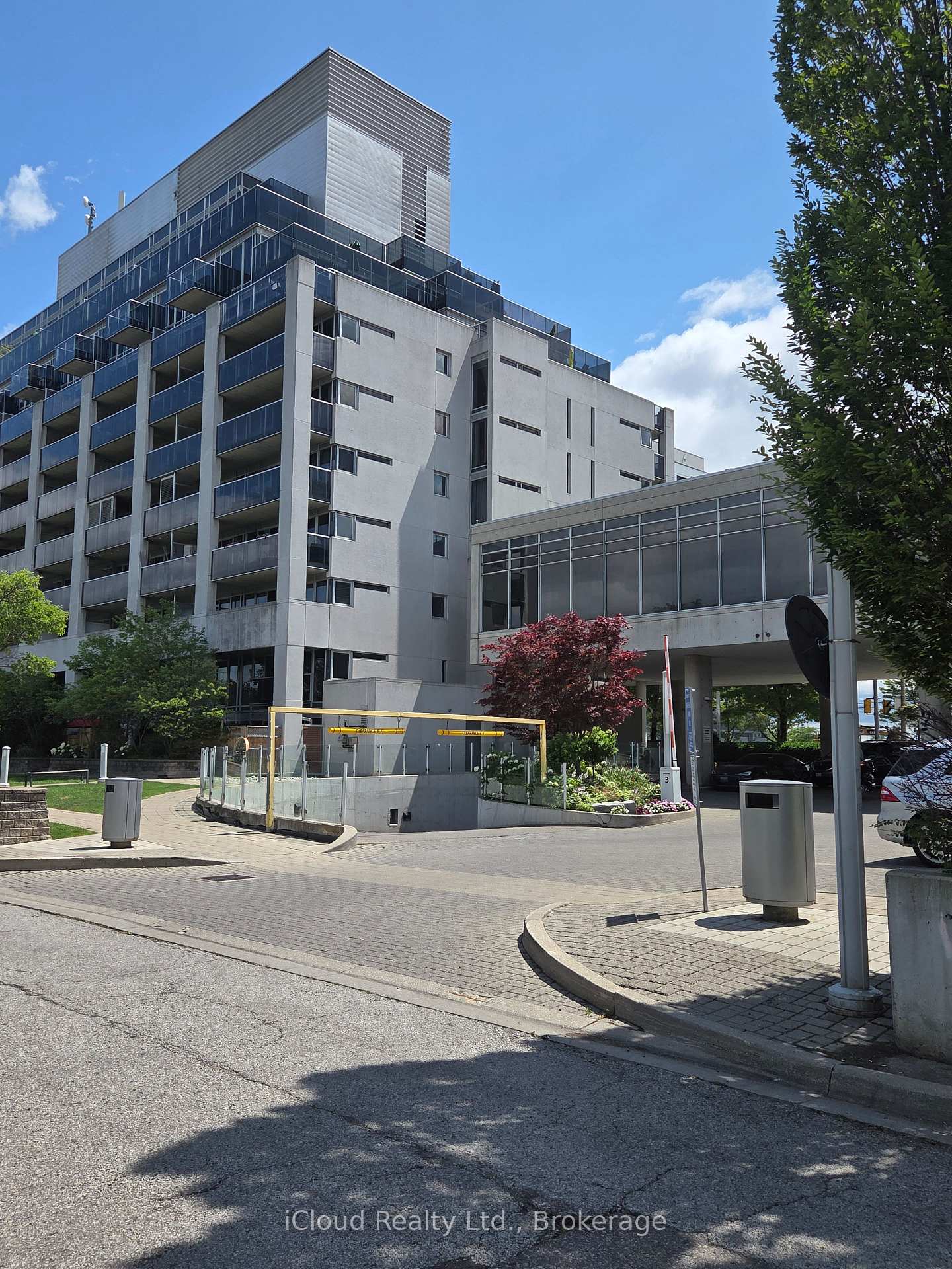 1040-the-queensway-avenue-toronto-etobicoke-ontario-w13617822
