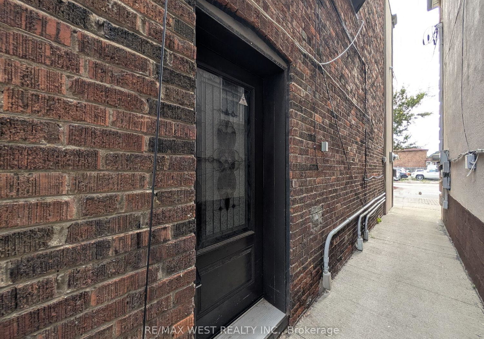 1761-keele-street-toronto-toronto-ontario-w13617846