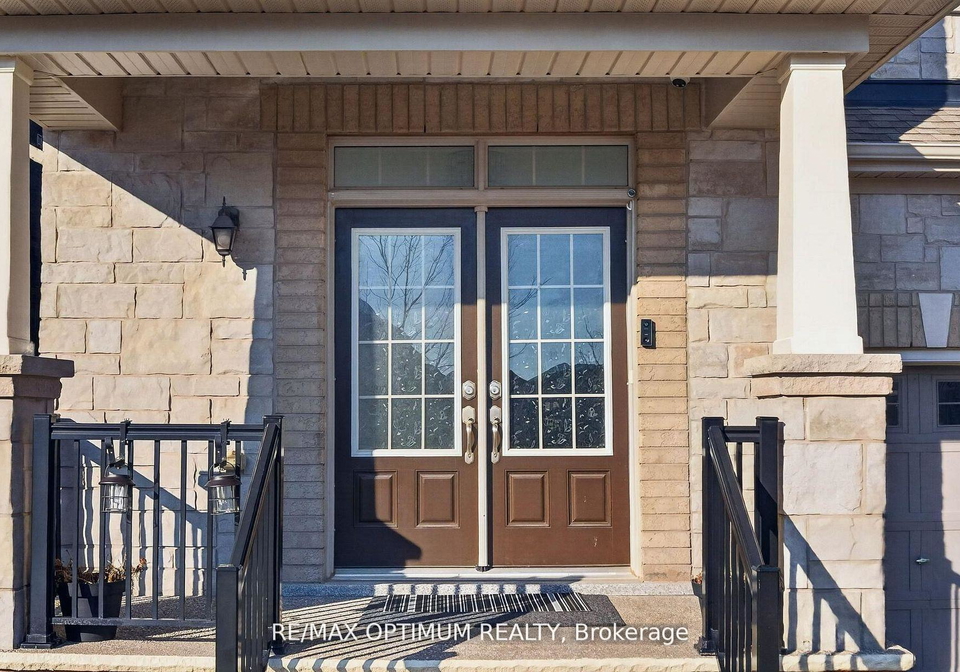 5-blue-silo-way-brampton-ontario-w13617940