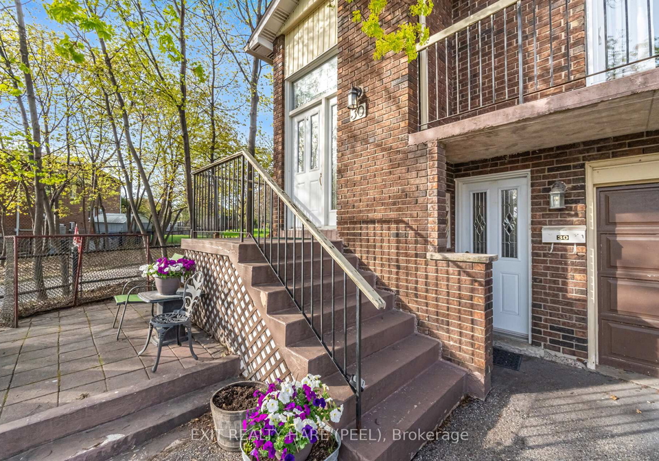 30-thorsby-court-brampton-ontario-w13617942