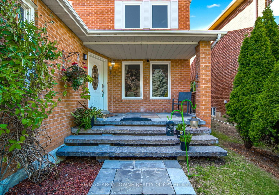 497-luzon-crescent-mississauga-ontario-w13618160