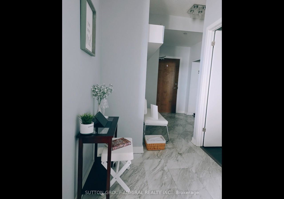 2212-lake-shore-boulevard-w-toronto-etobicoke-ontario-w13618362