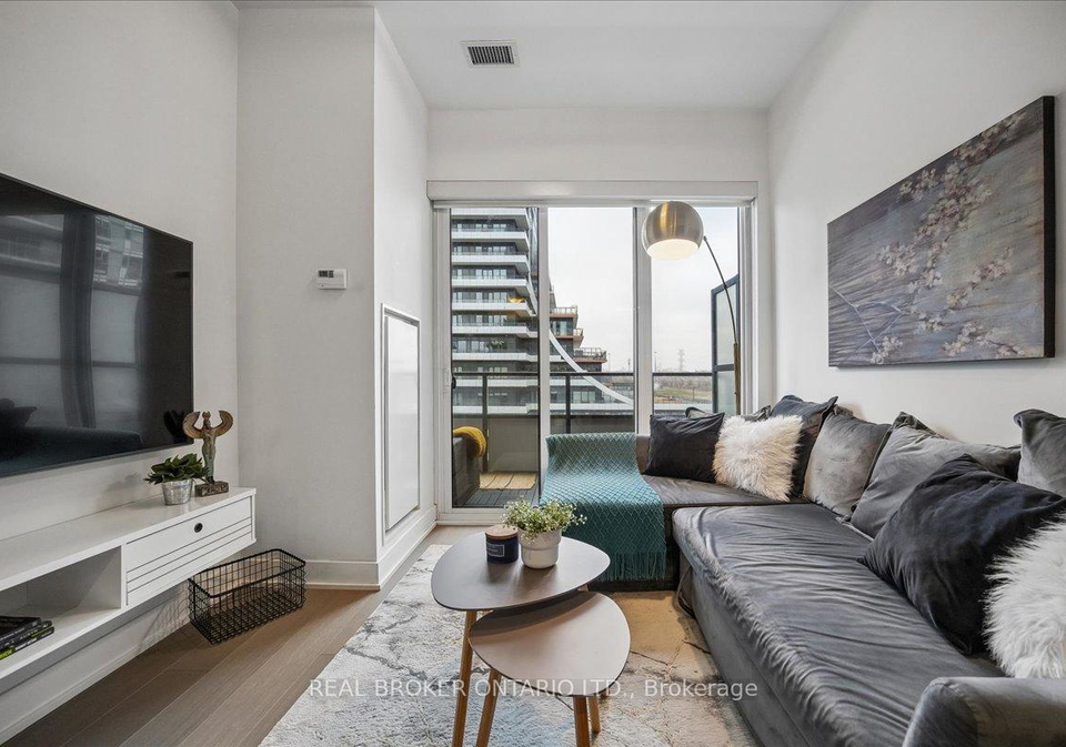 20-shore-breeze-drive-toronto-etobicoke-ontario-w13618398