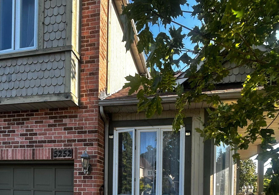 5252-bushelgrove-circle-mississauga-ontario-w13618536